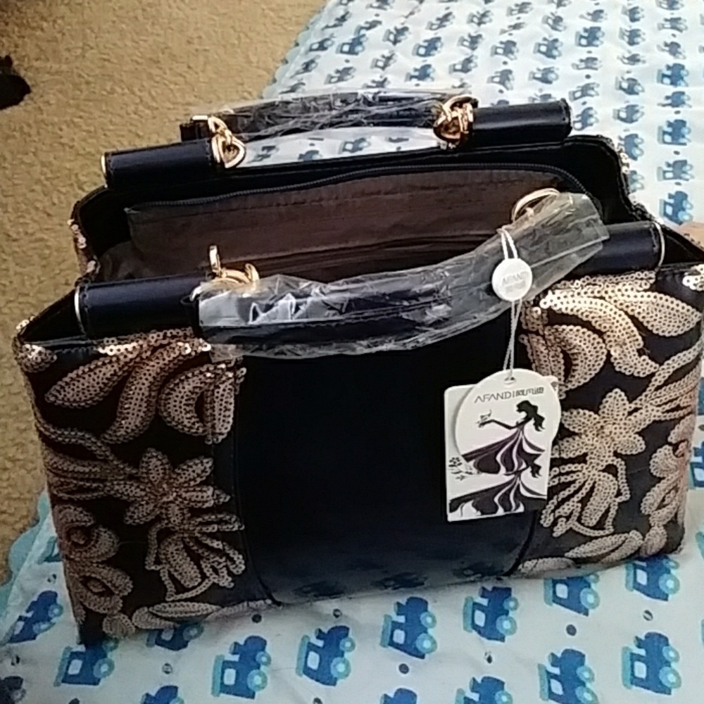 Purse - Picture 7 of 7